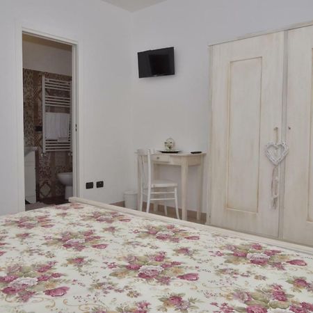 B&B Mero' Room Spinetoli ภายนอก รูปภาพ