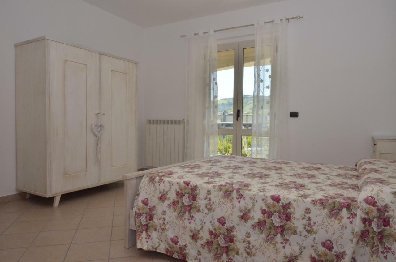 B&B Mero' Room Spinetoli ภายนอก รูปภาพ